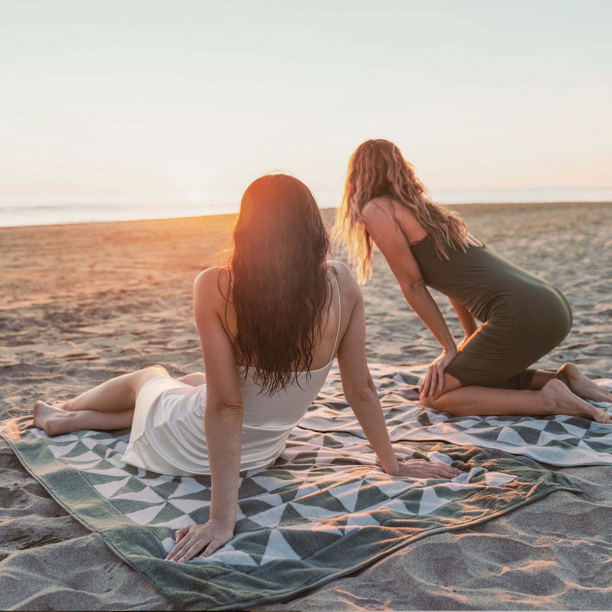 Umbra Quick-Dry Beach Towel
