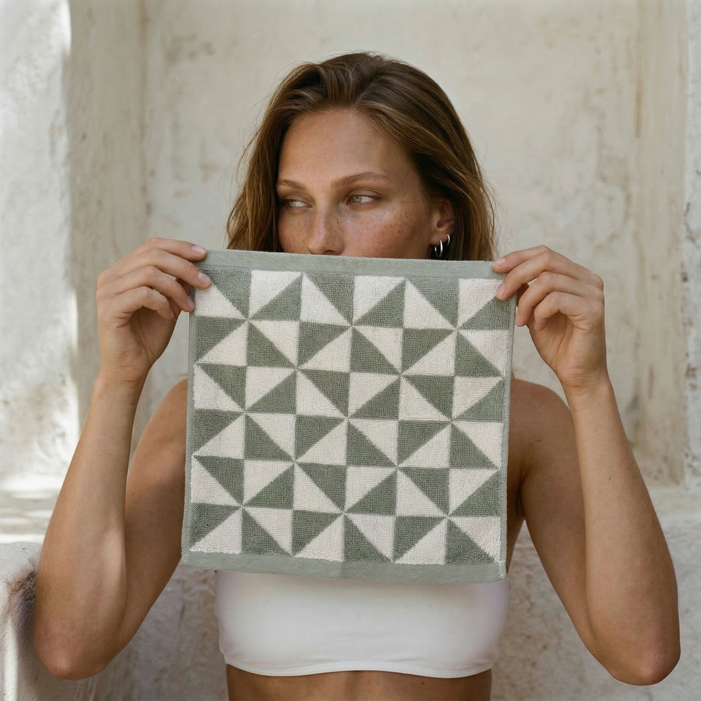 Umbra Quick-Dry Beach Towel